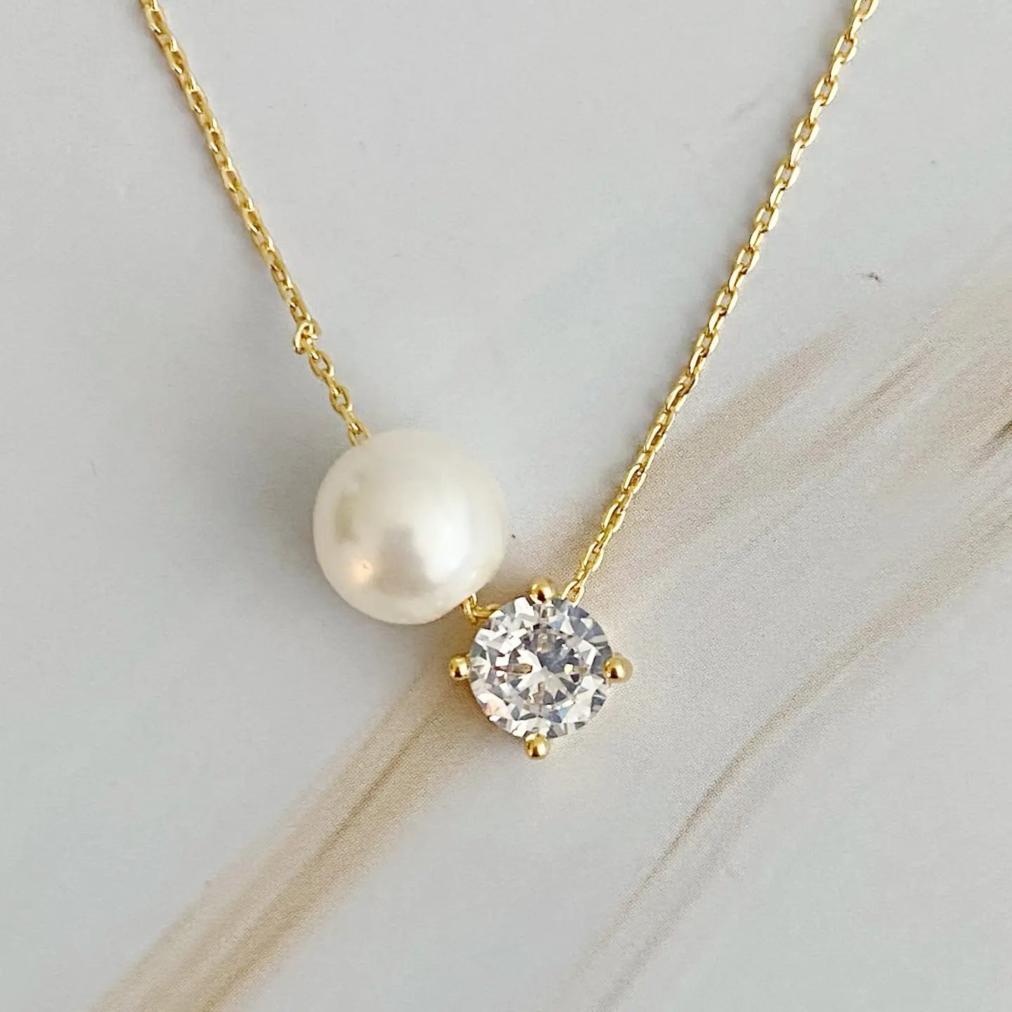 Single Pearl & Diamond Necklace