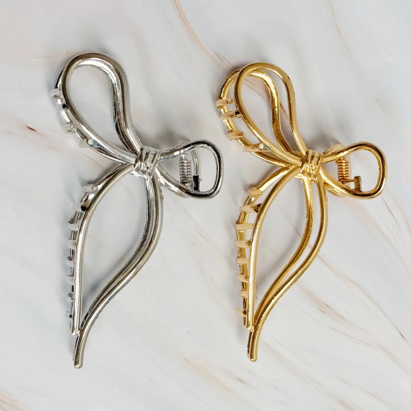 Annie Metal Bow Claw Clip