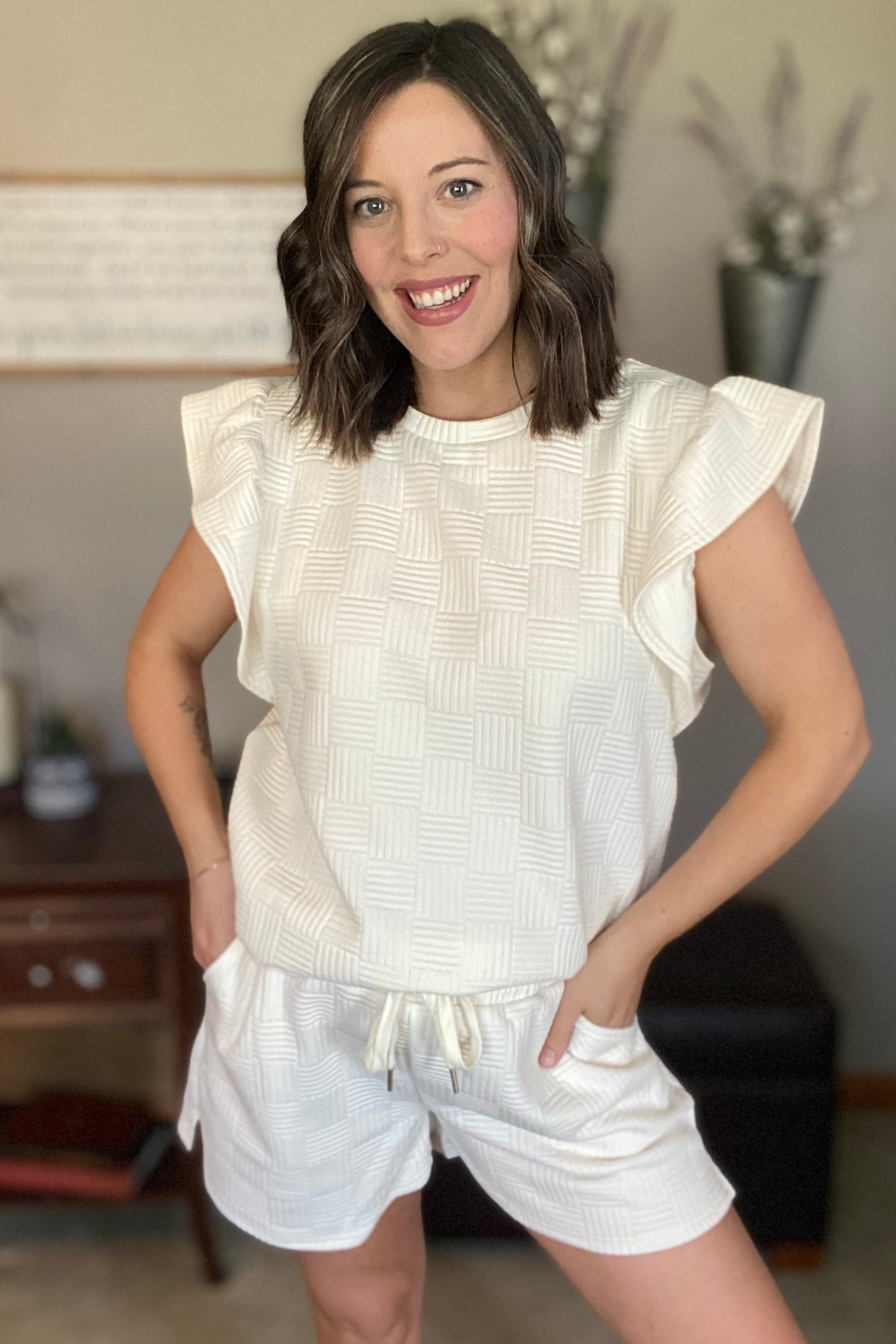Textured Ruffle Sleeve Set