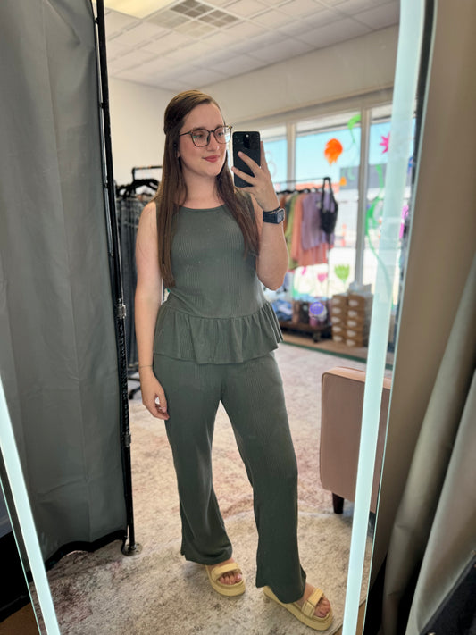 Green Ribbed Ruffle Tank Set