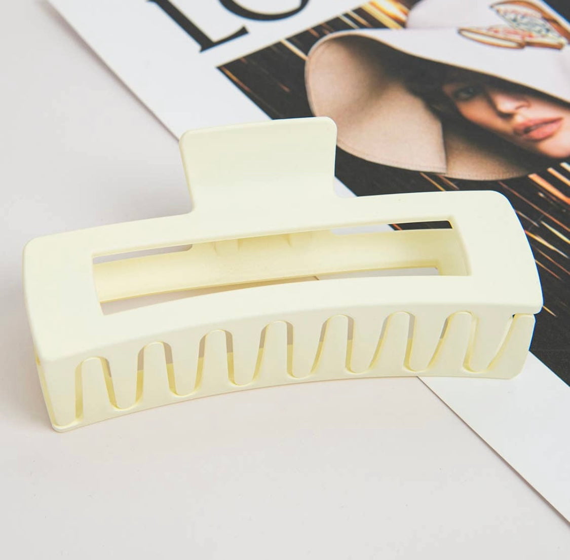 Large Matte Hair Claw Clip
