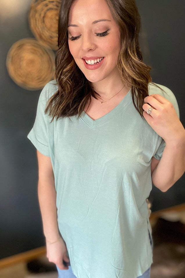 Short Sleeve V-Neck Hi-Low Top
